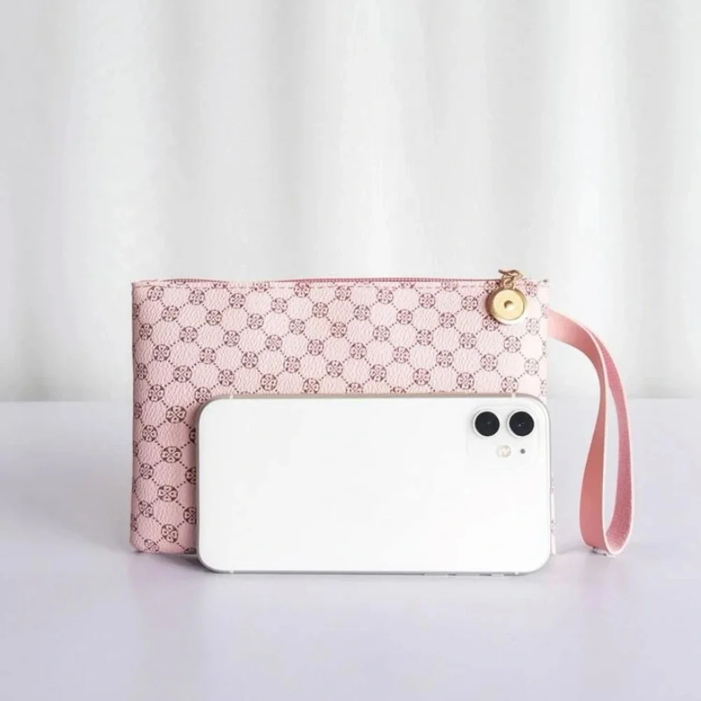 💕LAST ONE💕NWT Pink Wristlet with Zipper Closure & Strap - Picture 3 of 7